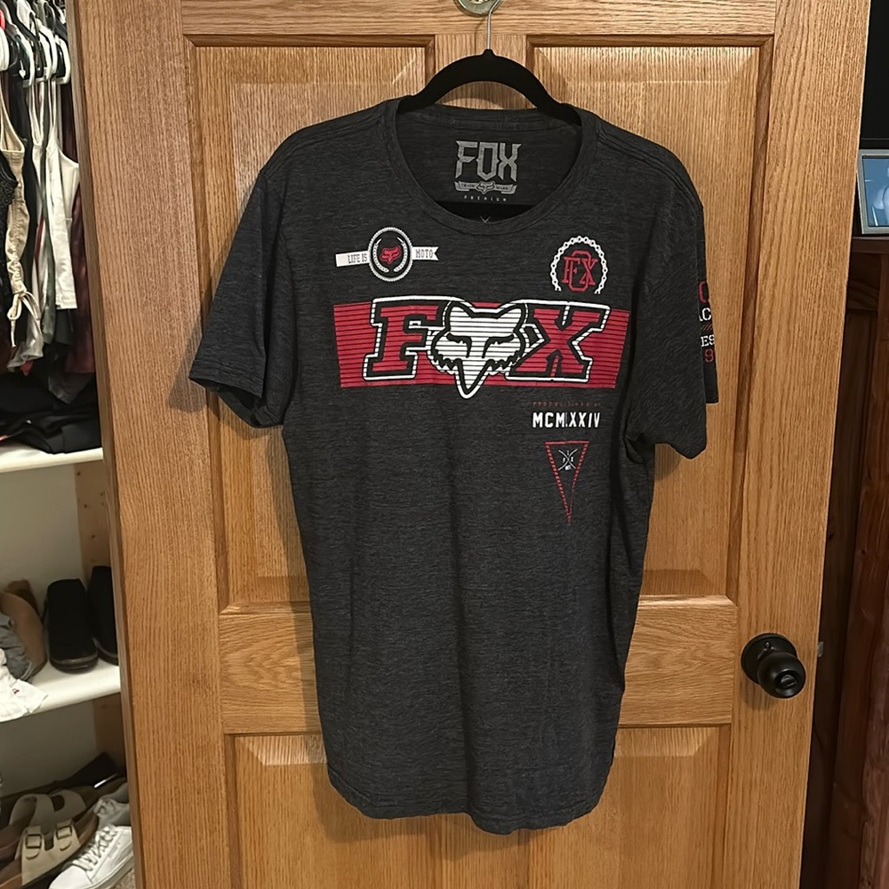 Fox tee